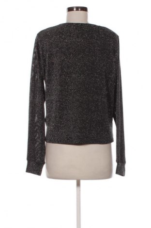 Damen Shirt H&M Divided, Größe M, Farbe Schwarz, Preis 13,99 €