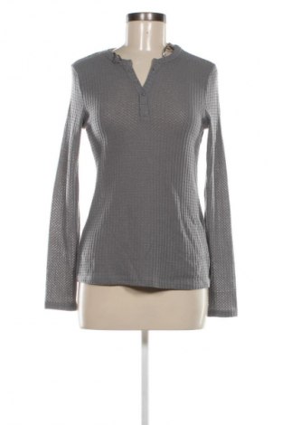 Damen Shirt Leoni, Größe XS, Farbe Grau, Preis 13,99 €