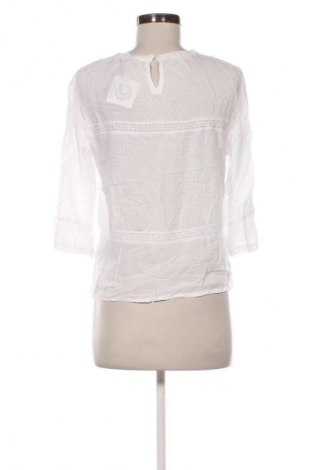 Bluză de femei ONLY, Mărime M, Culoare Alb, Preț 69,99 Lei