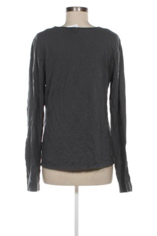 Damen Shirt Oska, Größe M, Farbe Grau, Preis 13,99 €