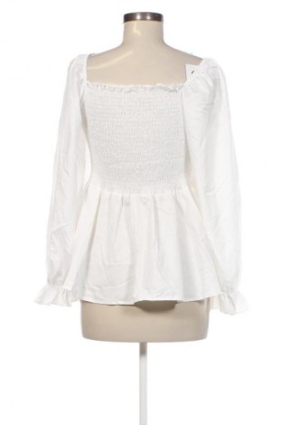 Bluză de femei Unbranded, Mărime M, Culoare Alb, Preț 65,99 Lei