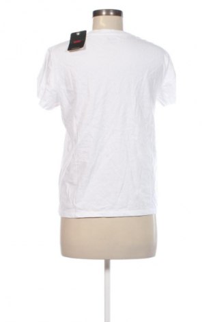 Női póló Levi's, Méret M, Szín Fehér, Ár 13 489 Ft