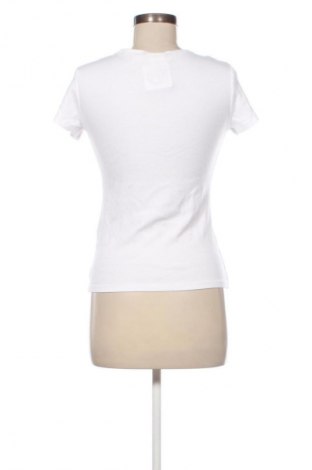 Γυναικείο t-shirt Levi's, Μέγεθος S, Χρώμα Λευκό, Τιμή 31,99 €