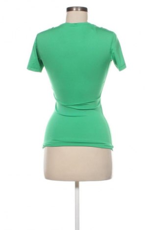 Tricou de femei Nike, Mărime S, Culoare Verde, Preț 100,00 Lei