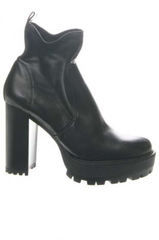 Damen Stiefeletten Bershka, Größe 38, Farbe Schwarz, Preis 15,99 €