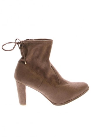 Дамски боти Justfab, Размер 41, Цвят Кафяв, Цена 29,99 лв.