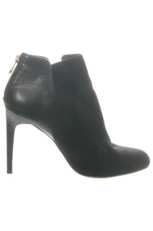 Dámské poltopánky Zara Trafaluc, Veľkosť 39, Farba Čierna, Cena  13,95 €