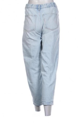 Damskie jeansy Bershka, Rozmiar S, Kolor Niebieski, Cena 43,99 zł