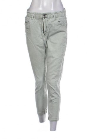 Női farmernadrág Bershka, Méret M, Szín Zöld, Ár 5 899 Ft