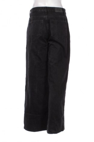 Damen Jeans Bershka, Größe M, Farbe Schwarz, Preis 14,77 €