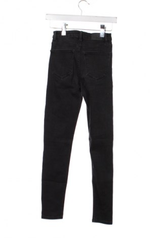 Női farmernadrág Bershka, Méret XS, Szín Fekete, Ár 7 879 Ft
