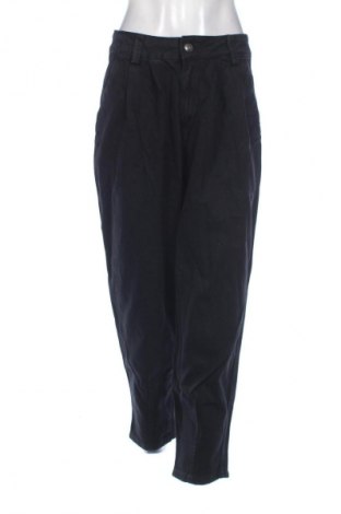 Dámske džínsy  Bershka, Veľkosť M, Farba Čierna, Cena  15,95 €