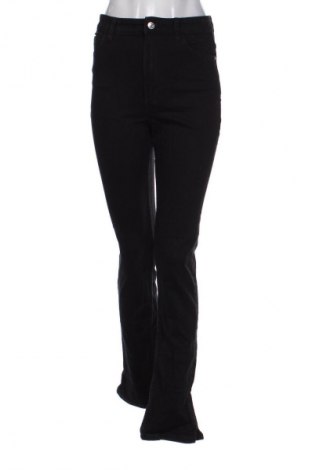 Blugi de femei Bershka, Mărime M, Culoare Negru, Preț 76,32 Lei