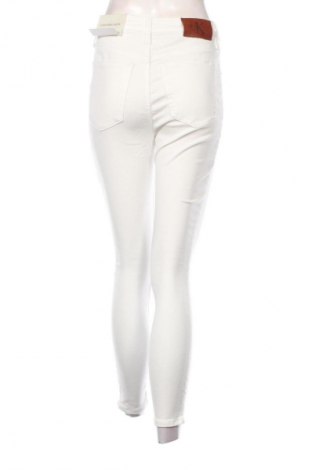 Damen Jeans Calvin Klein Jeans, Größe M, Farbe Weiß, Preis 87,99 €