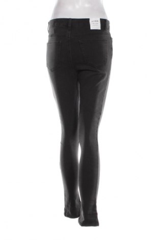 Damskie jeansy Cotton On, Rozmiar S, Kolor Czarny, Cena 150,99 zł