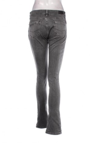 Blugi de femei Cross Jeans, Mărime M, Culoare Gri, Preț 77,17 Lei