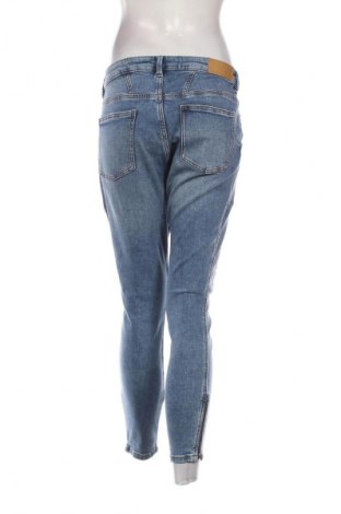 Дамски дънки Edc By Esprit, Размер L, Цвят Син, Цена 41,00 лв.