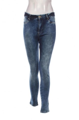 Дамски дънки Gaudi Jeans, Размер M, Цвят Син, Цена 52,99 лв.