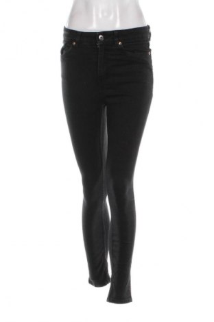 Damskie jeansy H&M, Rozmiar S, Kolor Czarny, Cena 95,99 zł