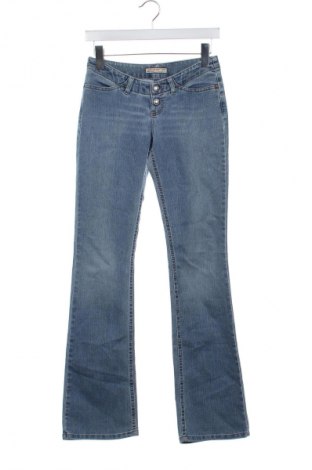 Дамски дънки Levi's, Размер M, Цвят Син, Цена 74,86 лв.