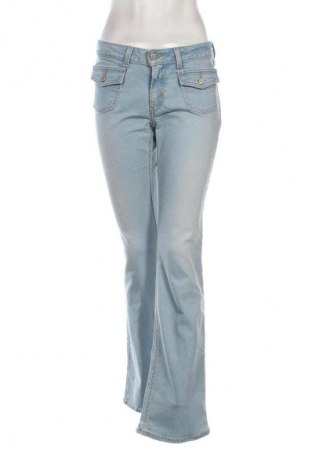 Dámske džínsy  Levi's, Veľkosť M, Farba Modrá, Cena  99,95 €