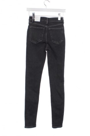 Damskie jeansy Mango, Rozmiar XS, Kolor Czarny, Cena 147,99 zł