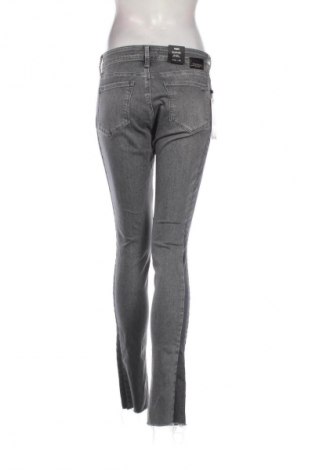 Damen Jeans Mavi, Größe M, Farbe Grau, Preis 56,37 €