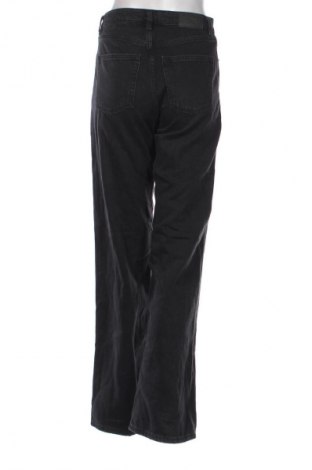 Blugi de femei Monki, Mărime M, Culoare Negru, Preț 236,66 Lei