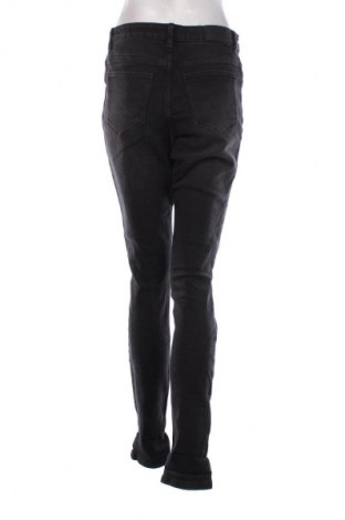 Dámske džínsy  Noisy May, Veľkosť L, Farba Čierna, Cena  21,00 €