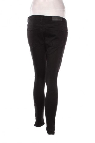 Dámske džínsy  Noisy May, Veľkosť M, Farba Čierna, Cena  19,95 €