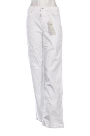 Blugi de femei ONLY, Mărime M, Culoare Alb, Preț 265,99 Lei