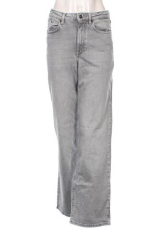 Damskie jeansy ONLY, Rozmiar S, Kolor Szary, Cena 252,99 zł