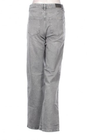 Damskie jeansy ONLY, Rozmiar S, Kolor Szary, Cena 252,99 zł