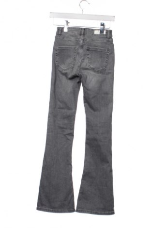 Damskie jeansy ONLY, Rozmiar XS, Kolor Szary, Cena 111,99 zł