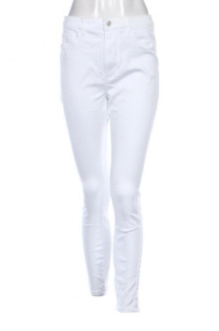 Damskie jeansy ONLY, Rozmiar L, Kolor Biały, Cena 111,99 zł