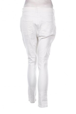 Damen Jeans Oyanda, Größe M, Farbe Weiß, Preis € 9,99