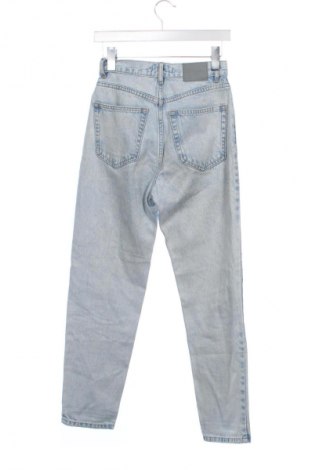 Női farmernadrág Pull&Bear, Méret XS, Szín Kék, Ár 5 865 Ft