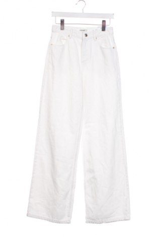 Női farmernadrág Pull&Bear, Méret XS, Szín Fehér, Ár 12 449 Ft