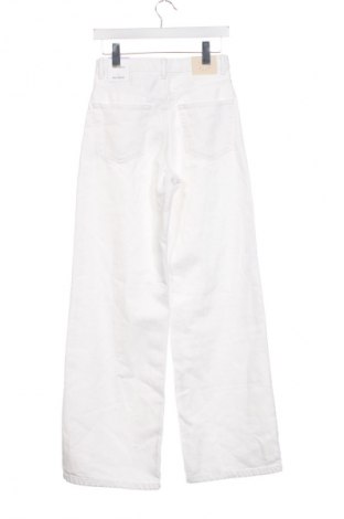 Női farmernadrág Pull&Bear, Méret XS, Szín Fehér, Ár 12 449 Ft