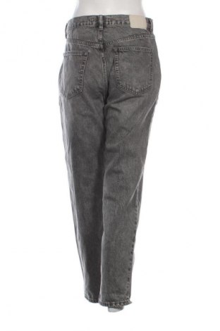 Dámske džínsy  Pull&Bear, Veľkosť L, Farba Sivá, Cena  16,95 €