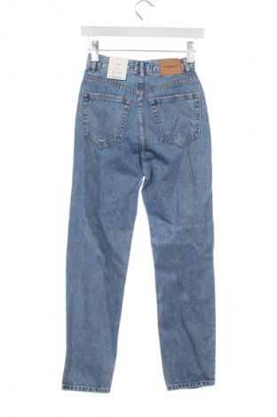 Blugi de femei Pull&Bear, Mărime XXS, Culoare Albastru, Preț 121,34 Lei