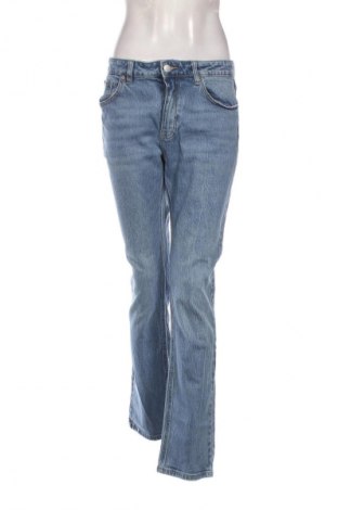 Γυναικείο Τζίν Pull&Bear, Μέγεθος M, Χρώμα Μπλέ, Τιμή 14,99 €
