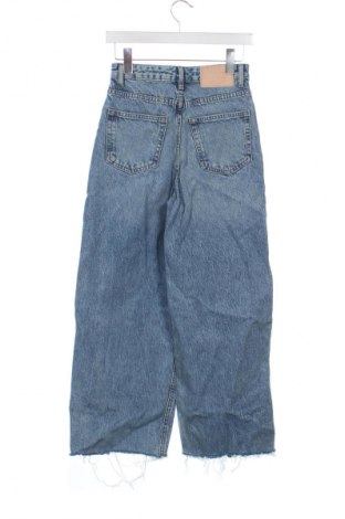 Blugi de femei Pull&Bear, Mărime XS, Culoare Albastru, Preț 142,50 Lei