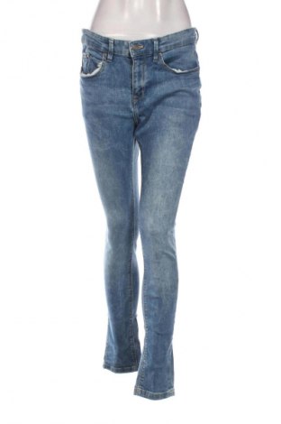 Damskie jeansy Pull&Bear, Rozmiar L, Kolor Niebieski, Cena 66,99 zł