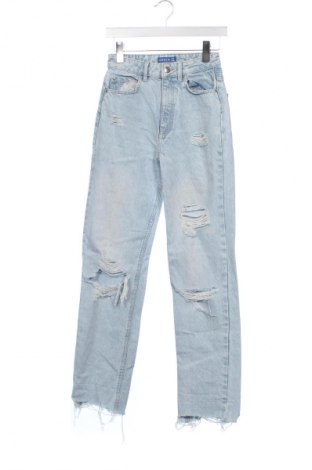 Damskie jeansy Sinsay, Rozmiar XS, Kolor Niebieski, Cena 43,99 zł