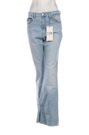 Damskie jeansy Stradivarius, Rozmiar L, Kolor Niebieski, Cena 150,99 zł