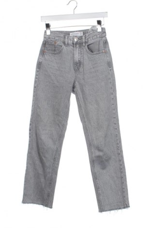 Női farmernadrág Stradivarius, Méret XS, Szín Szürke, Ár 12 449 Ft