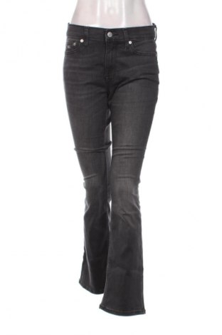 Dámské džíny  Tommy Jeans, Velikost M, Barva Šedá, Cena  1 199,00 Kč