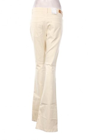 Blugi de femei Vero Moda, Mărime XL, Culoare Ecru, Preț 212,99 Lei