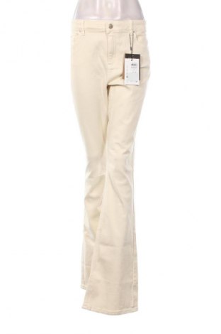 Blugi de femei Vero Moda, Mărime XL, Culoare Ecru, Preț 212,99 Lei